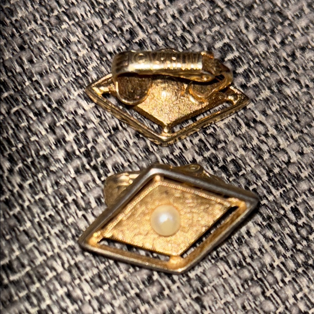 Vintage Sarah Coventry Gold-Tone Textured Geometric Earrings with Faux Pearl